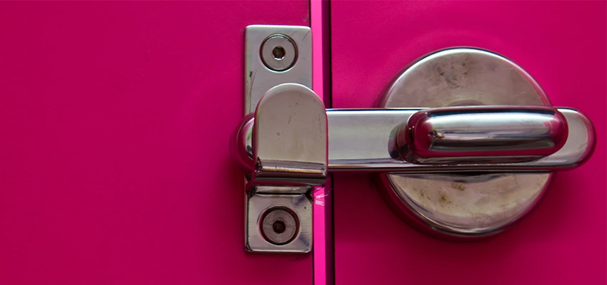 Childproof Gate Lock in Castaic, California