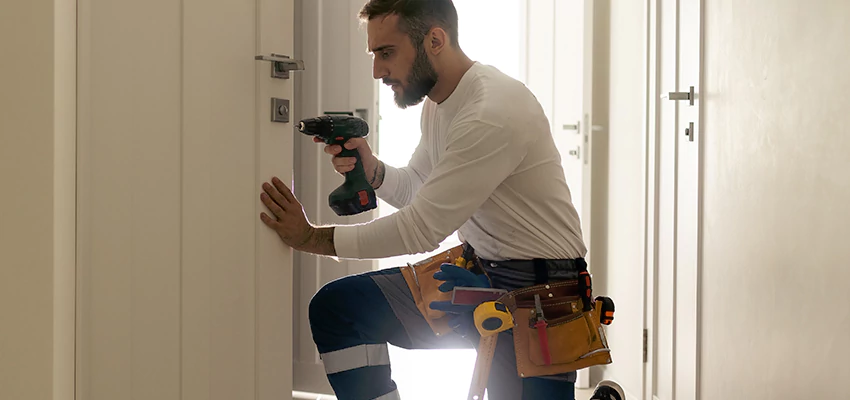 Mailbox Lock Installation Expert in Castaic, California